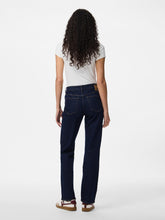 Ladda upp bild till gallerivisning, model_shot-back