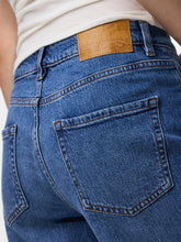 Ladda upp bild till gallerivisning, model_shot-detail