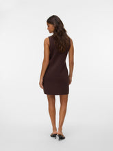 Ladda upp bild till gallerivisning, model_shot-back