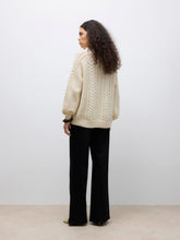 Ladda upp bild till gallerivisning, model_shot-back