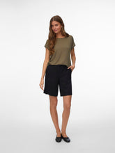 Ladda upp bild till gallerivisning, model_shot-front
