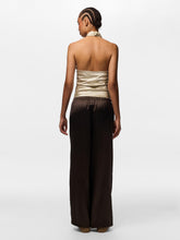 Ladda upp bild till gallerivisning, model_shot-back
