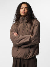 Ladda upp bild till gallerivisning, model_shot-front

