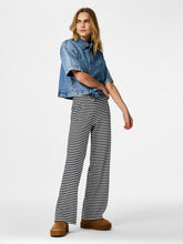 Ladda upp bild till gallerivisning, model_shot-front_full
