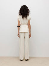 Ladda upp bild till gallerivisning, model_shot-back
