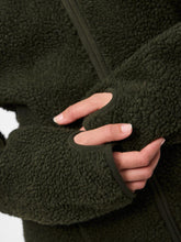 Ladda upp bild till gallerivisning, model_shot-detail
