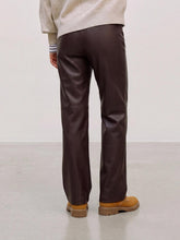 Ladda upp bild till gallerivisning, model_shot-back
