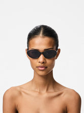 Ladda upp bild till gallerivisning, model_shot-front
