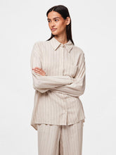 Ladda upp bild till gallerivisning, model_shot-front
