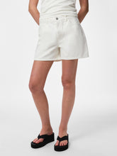 Ladda upp bild till gallerivisning, model_shot-front
