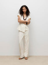 Ladda upp bild till gallerivisning, model_shot-front
