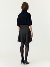 Ladda upp bild till gallerivisning, model_shot-back
