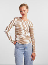 Ladda upp bild till gallerivisning, PCRUKA T-Shirt - Silver Mink
