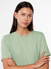 Ladda upp bild till gallerivisning, PCRIA T-Shirt - Quiet Green
